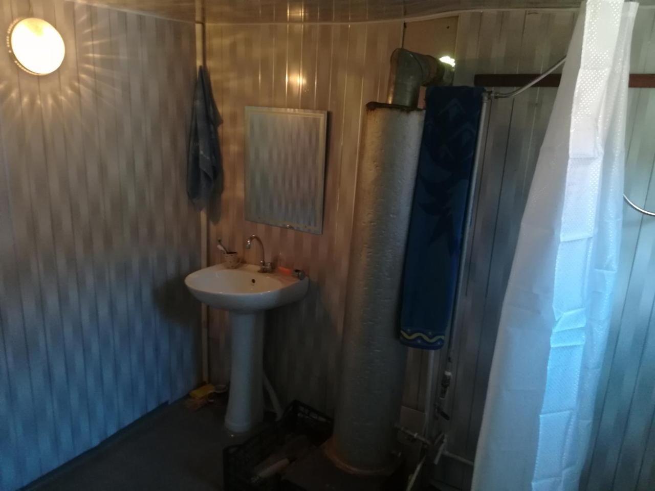 Levan&Megi Juta Buitenkant foto